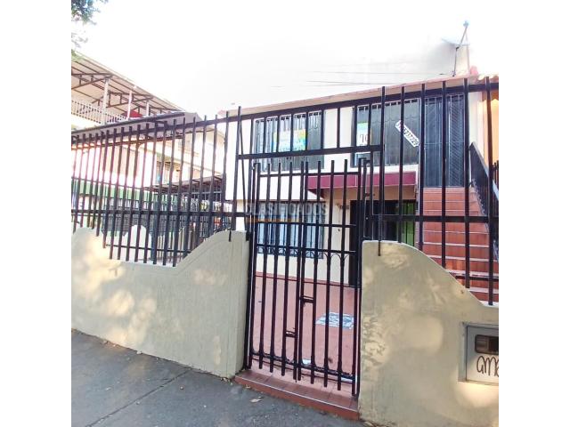 Casas, Alquiler en Las Camelias