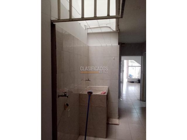 Edificios, Venta en Salomia