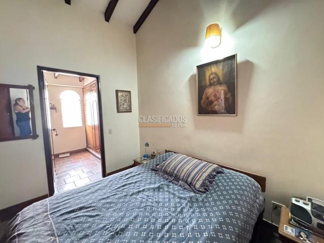 Casas, Venta en La Flora