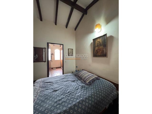 Casas, Venta en La Flora