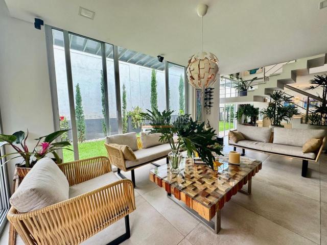 Casas, Alquiler en Pance