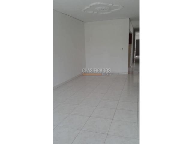 Casas, Alquiler en Nueva Floresta