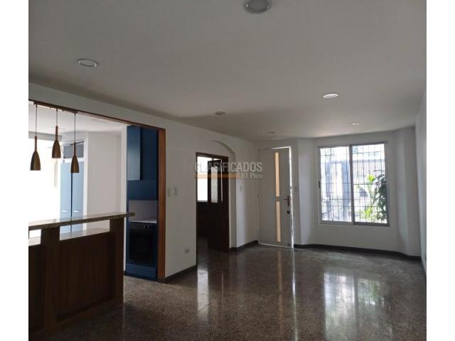 Casas, Venta en La Flora