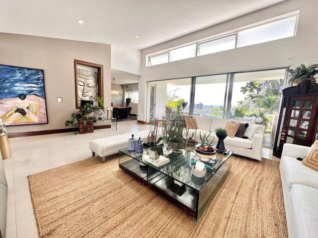 Casas, Venta en Cristales