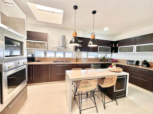 Casas, Venta en Cristales