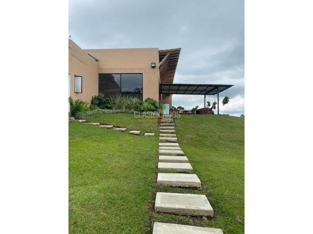 Casas, Venta en Calima (Darién)