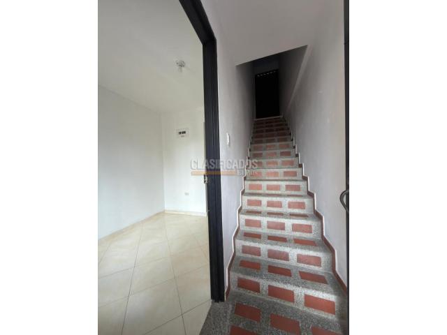 Apartamentos, Alquiler en Nápoles