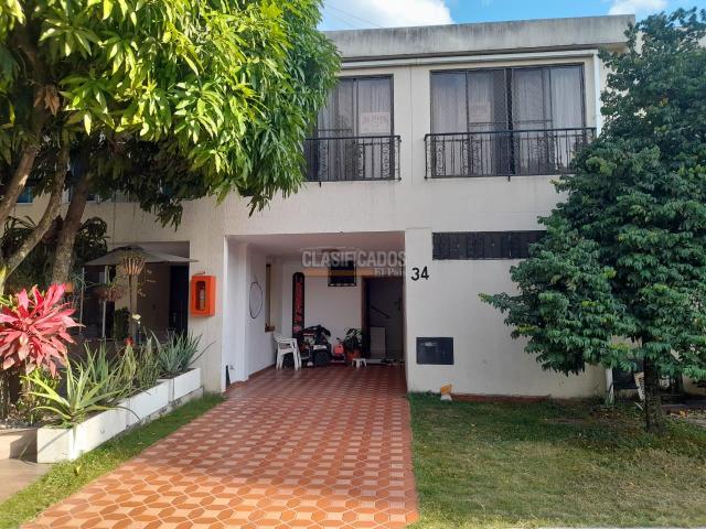 Casas, Venta en La Hacienda