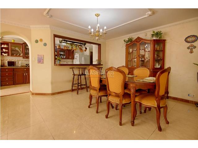 Casas, Venta en Ciudad Jardín