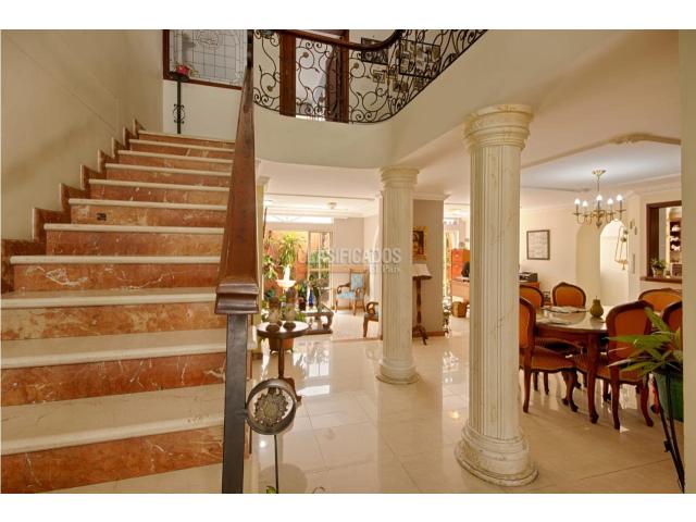 Casas, Venta en Ciudad Jardín