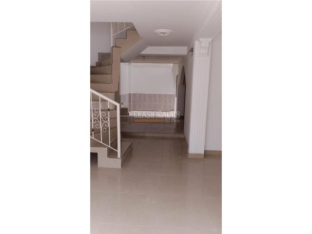 Casas, Venta en Ciudad 2.000