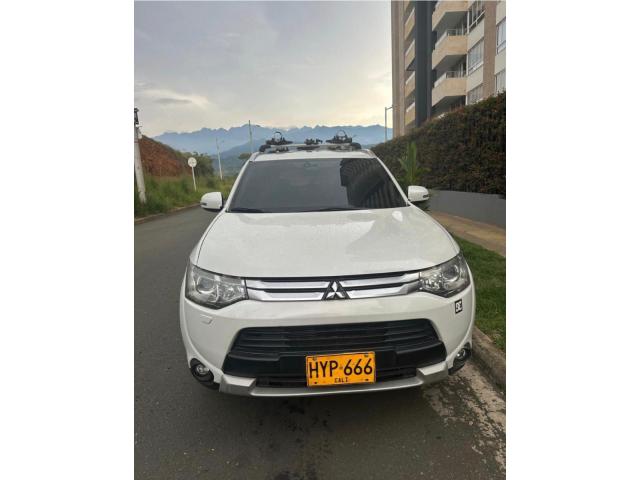 Mitsubishi Outlander 2015