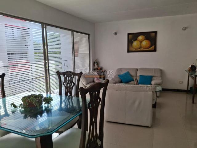 Apartamentos, Venta en Prados del Limonar