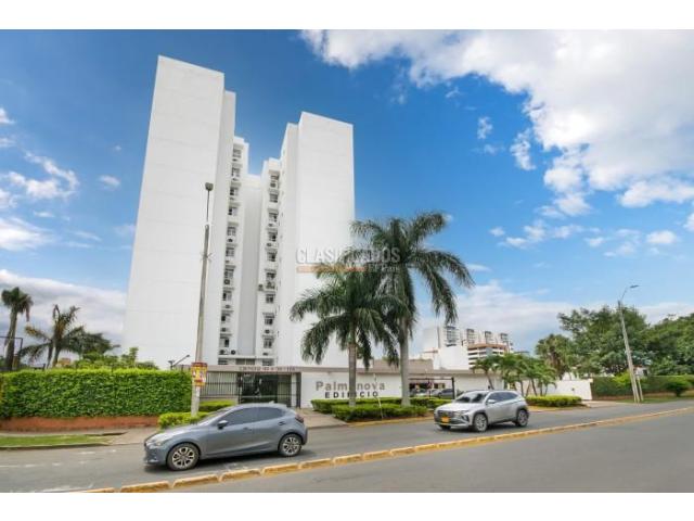 Apartamentos, Venta en Brisas del Limonar