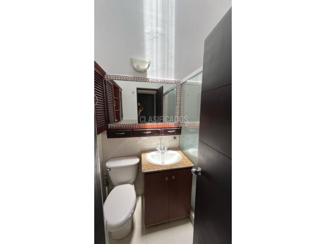 Casas, Venta en Ciudad Jardín