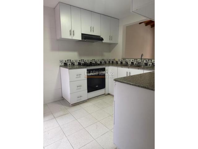 Casas, Venta en Ciudad Jardín