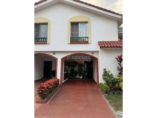 Casas, Venta en Ciudad Jardín