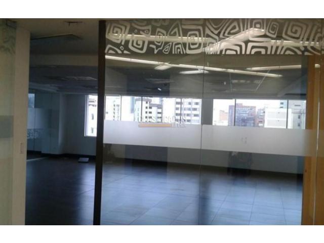 Oficinas y Consultorios, Alquiler en Santa Mónica Norte