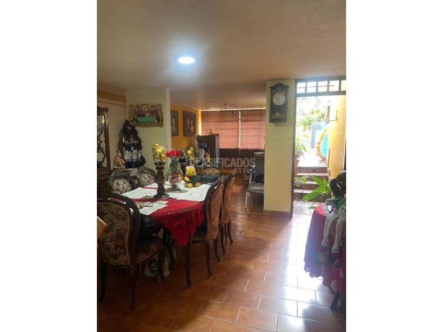 Casas, Venta en Santa Isabel