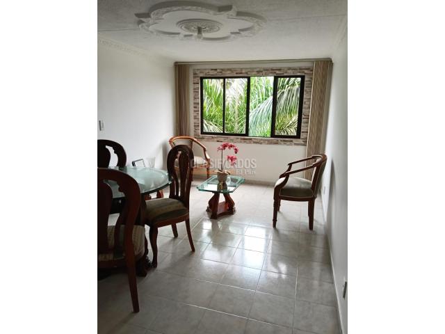 Apartamentos, Venta en Cañaverales