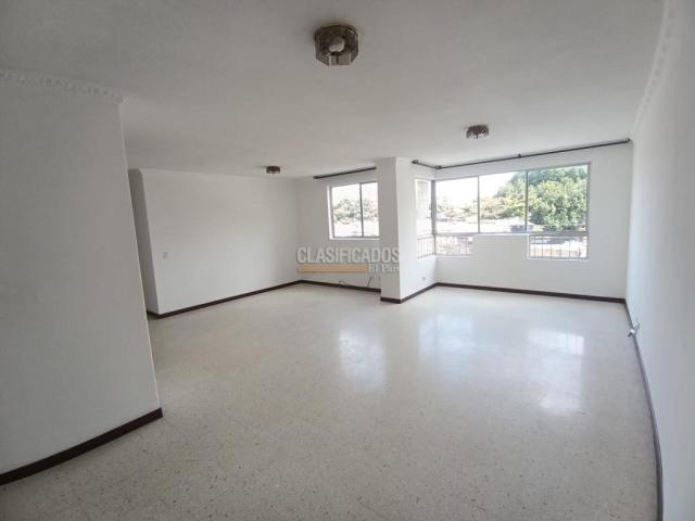 Apartamentos, Alquiler en El Refugio