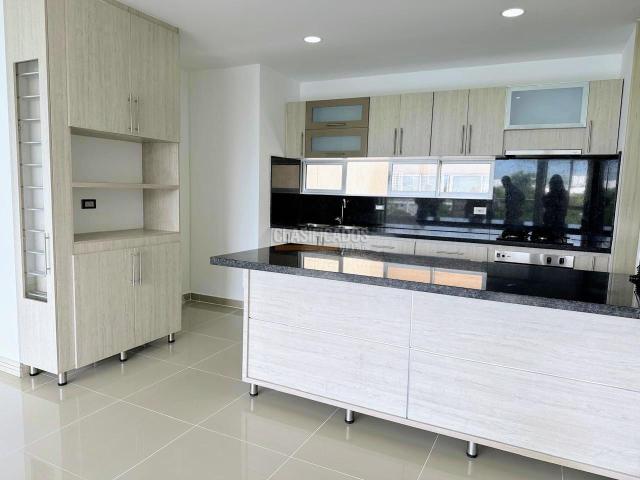 Apartamentos, Venta en Pance