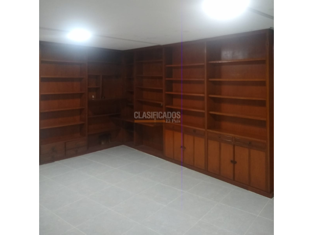 Oficinas y Consultorios, Venta en San Pedro