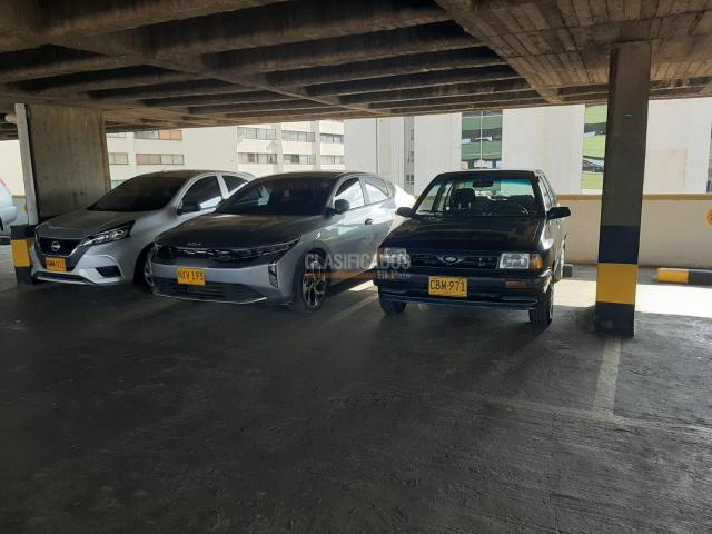 Garajes y Parqueaderos, Venta en San Pedro