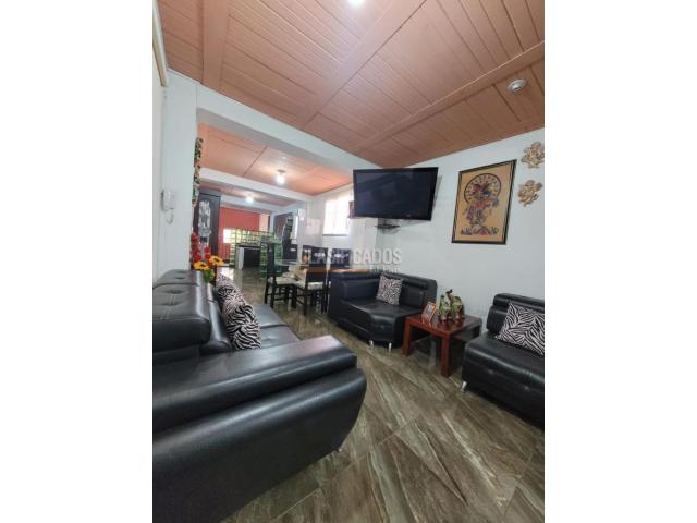 Edificios, Venta en Cristóbal Colón