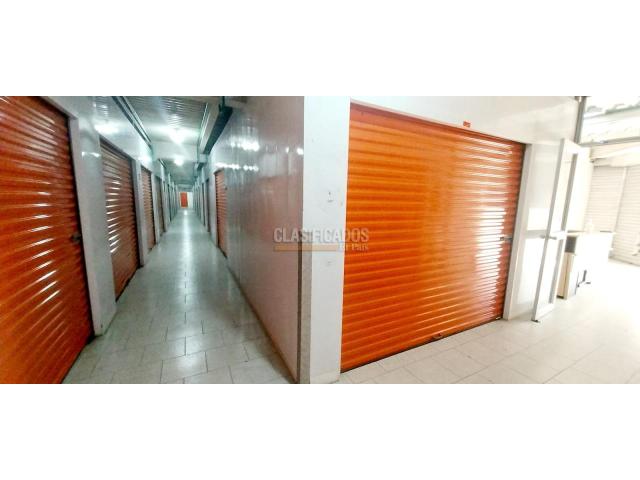 Locales y Bodegas, Alquiler en Camino Real