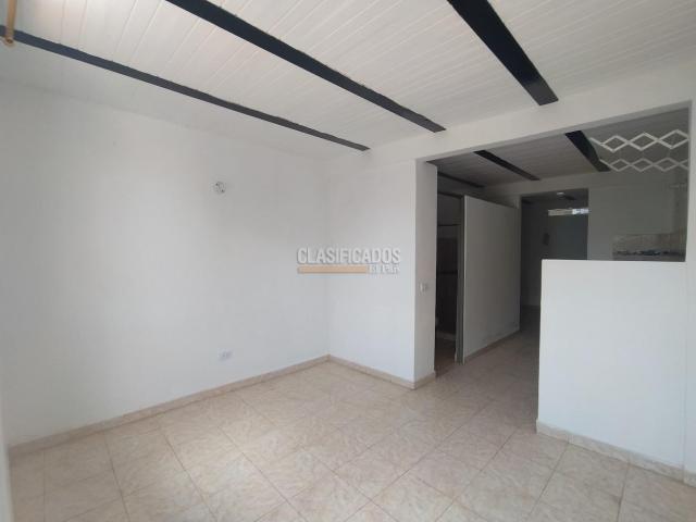 Apartaestudios, Alquiler en Meléndez