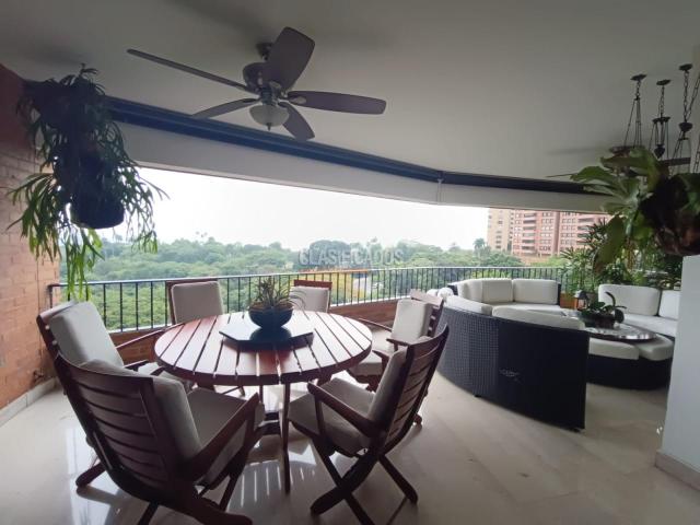 Apartamentos, Venta en Arboleda