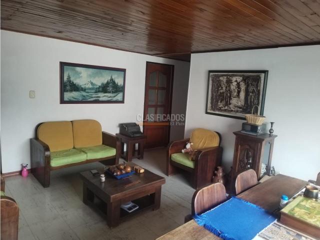 Apartamentos, Venta en Bella Suiza