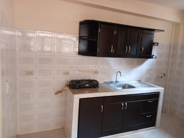 Casas, Alquiler en San Judas