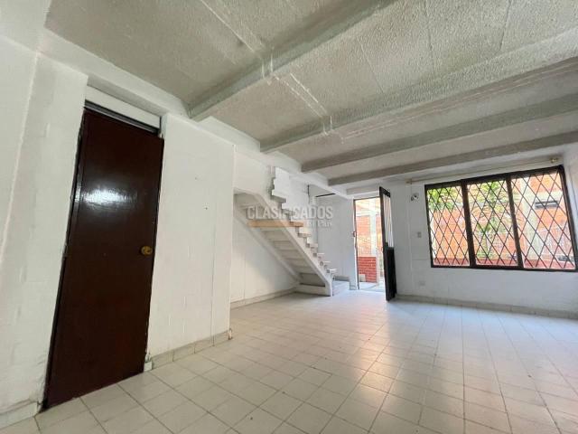 Casas, Venta en Villa del Prado