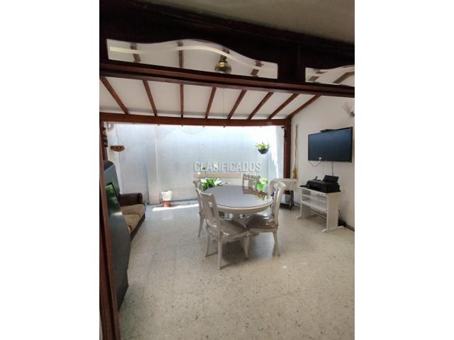 Casas, Venta en Prados del Norte