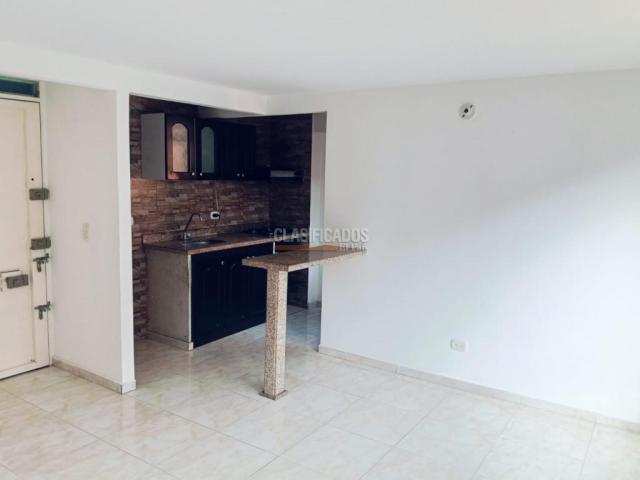 Apartamentos, Alquiler en Soacha