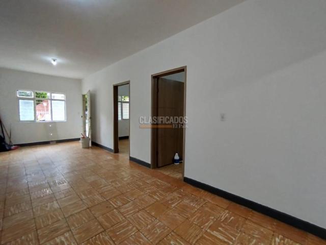 Casas, Alquiler en Prados de Oriente