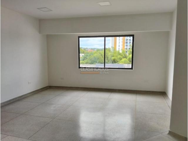 Oficinas y Consultorios, Alquiler en Pereira