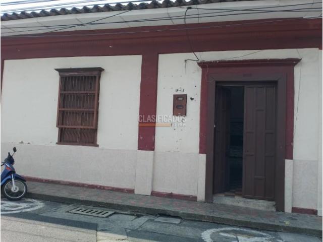 Oficinas y Consultorios, Venta en Buga