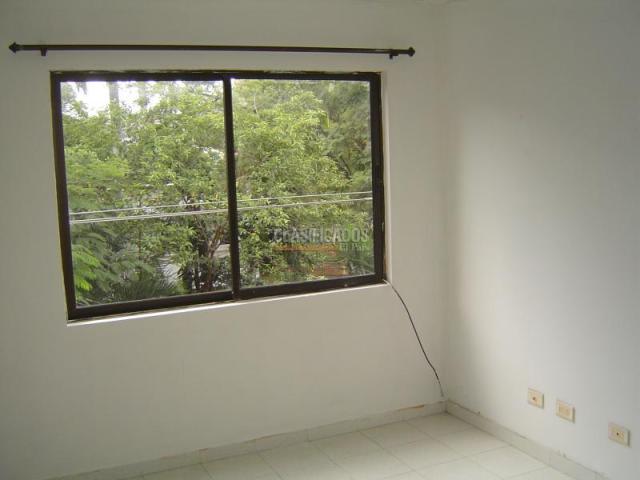 Apartaestudios, Alquiler en El Refugio