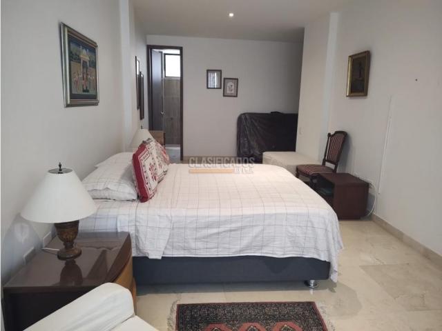 Apartamentos, Venta en Santa Mónica Norte