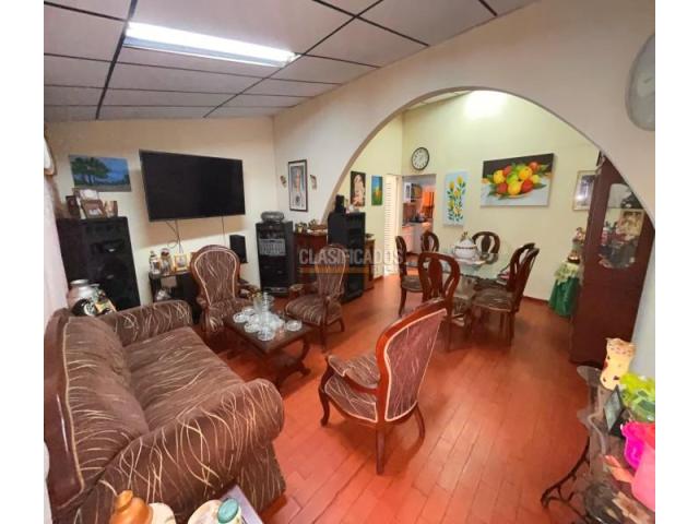 Casas, Venta en Ciudad Córdoba