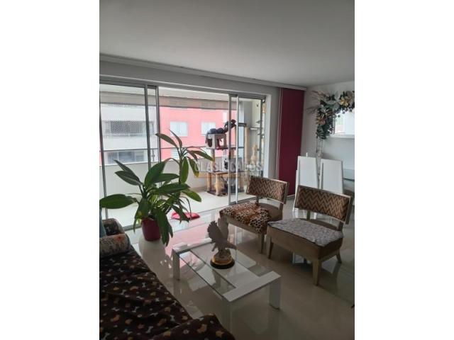 Apartamentos, Venta en La Flora