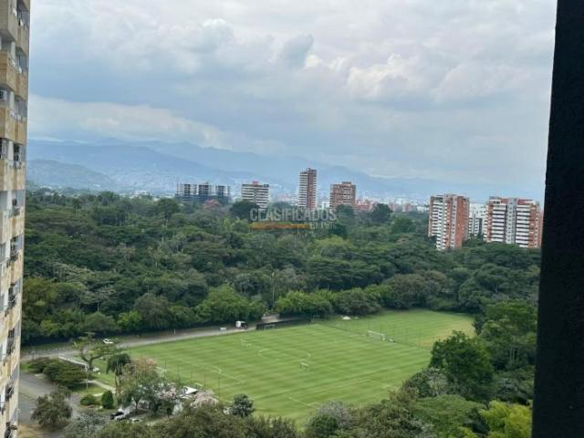 Apartamentos, Venta en Ciudad Jardín