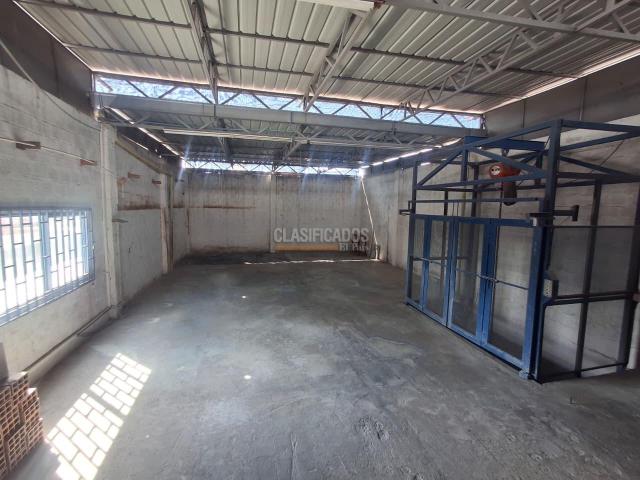 Locales y Bodegas, Venta en La Floresta