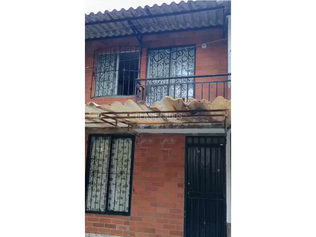 Casas, Venta en Ciudad Córdoba