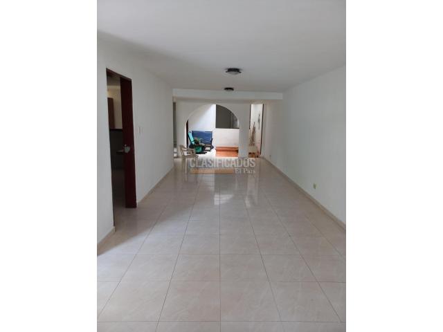 Casas, Alquiler en Ciudad Capri