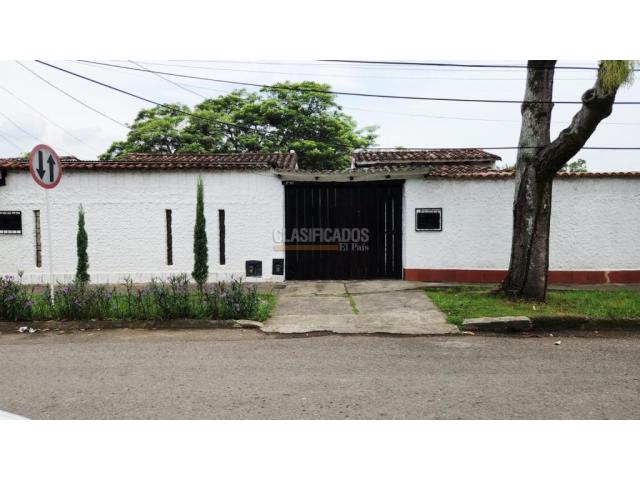 Casas, Venta en El Refugio