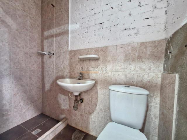 Locales y Bodegas, Alquiler en El Troncal